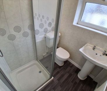 2 bedroom terraced house to rent - Photo 6