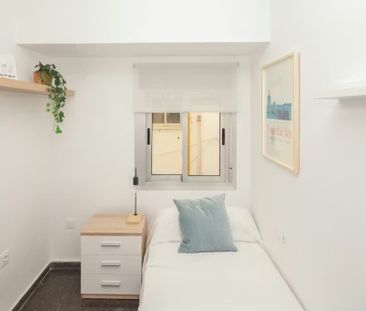 Carrer Aben al Abbar, Valencia, Valencian Community 46021 - Photo 2