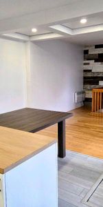 📍 Beauport – 3½ style loft sur 2 étages 💰 1 235 $/mois (non chauffé, non éclairé) 🎁 Internet inclus 📅 Libre le 1er août ou 1er septembre ✨ Possib - Photo 3