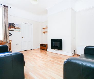 2 bed flat to rent in Cartington Terrace, Newcastle Upon Tyne, NE6 - Photo 6