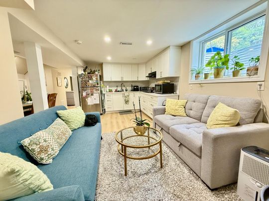 For Lease - 30 Colleen Street, Vaughan, Ontario - Photo 1