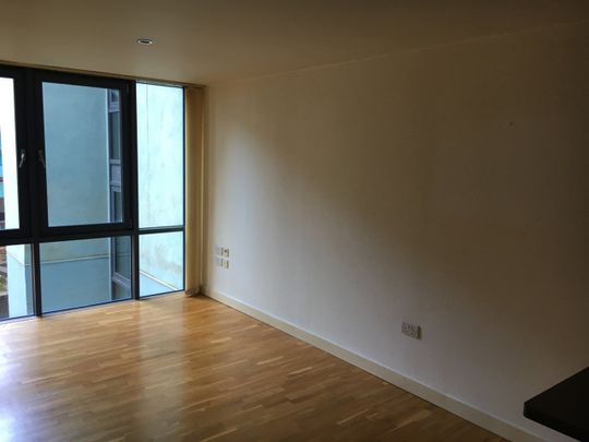 1 Bed Flat, Manchester, M3 - Photo 1