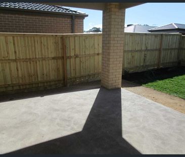 Stylish & Spacious Family Living in Doreen (Photo will be updated s... - Photo 4