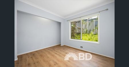 Spacious 5-Bedroom Home in Prime Narangba Location - Photo 4