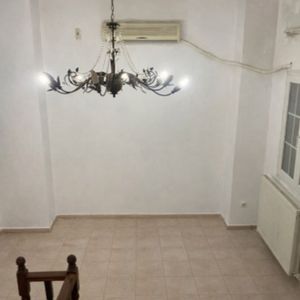Ενοικίαση κατοικίας, 50 τ.μ., Νίκαια, 380 € - Photo 2