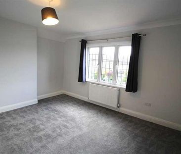 Newcombe Park, Mill Hill, NW7 - Photo 4