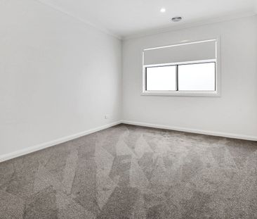 Brand new luxury living in the heart of Preston - Photo 2