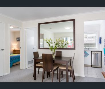 Lower Sandy Bay convenience - Photo 4