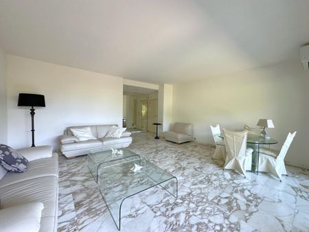 Location Appartement 2 pièces Meublé 74m² ROQUEBRUNE CAP MARTIN 06190 - Photo 2
