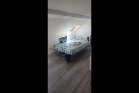 3 Bed Flat, Lea Bridge Road, E10 - Photo 2