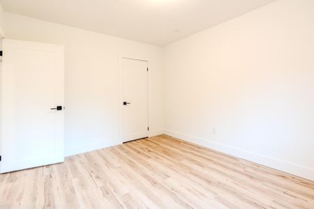 For Lease - 41 Windsor Drive Unit# Main, Ajax, Ontario - Photo 5