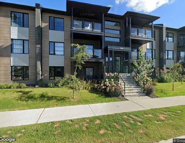 2 CH - 1 SDB - Sherbrooke - $1,575 /mo - Photo 1