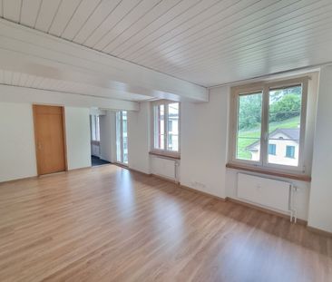 Charmant appartement de 1,5 pièce avec grand balcon - Photo 1