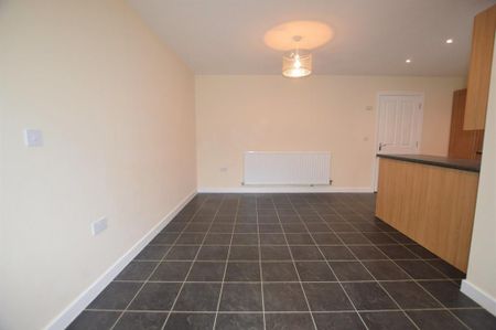 4 bedroom townhouse to rent - Photo 2