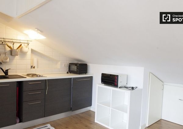 Via del Casale Sansoni, Rome, Lazio 00135