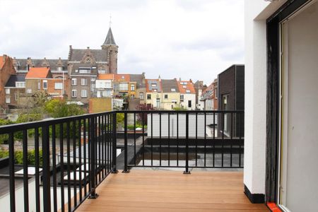 Luxe appartement met twee slaapkamers en ruim terras - Photo 4