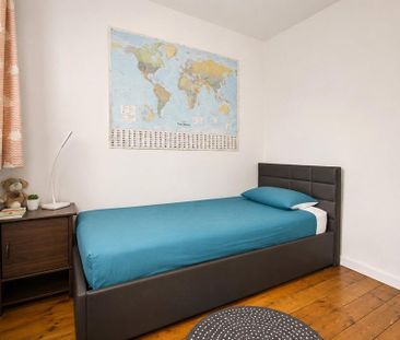 3 bedroom terraced house to rent - Photo 4