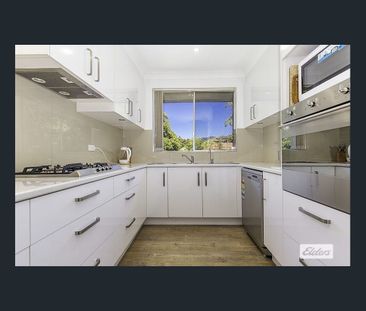 Neat, tidy and modern 2 bedroom unit, Situated in a small complex o... - Photo 6