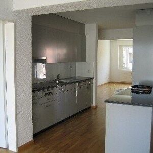 In the heart of Zurich-Oerlikon! - Photo 1