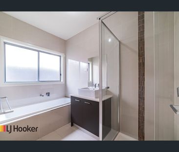 23 Baronial Way, Craigieburn, Vic 3064 - Photo 6