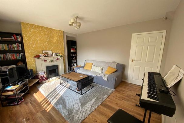 2 bedroom terraced house to rent - Photo 1