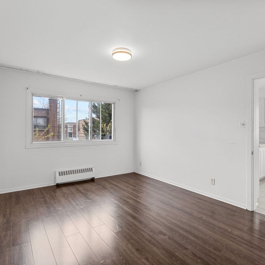 Condo for rent, Montréal (Saint-Laurent) - Photo 1