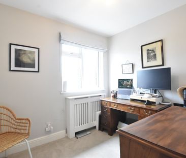 Finnart Close, Weybridge, KT13 - Photo 4