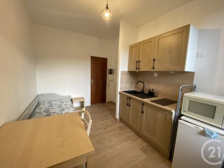 Location Appartement 1 pièce 14m² CHAMALIERES 63400 - Photo 5