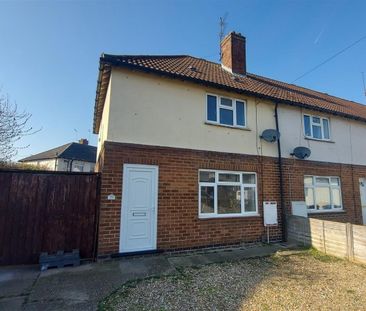 3 Bedroom House to Rent in Almond Road, Kettering. Northants, NN16 - Photo 1