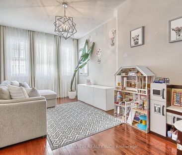 For Lease - 45 Hawkes Drive, Richmond Hill, Ontario - Photo 1