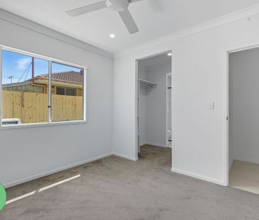 BRAND NEW Modern Duplex in Fantastic Location - A Stylish Blend of ... - Photo 5