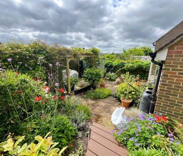 3 bedroom terraced house to rent - Photo 5