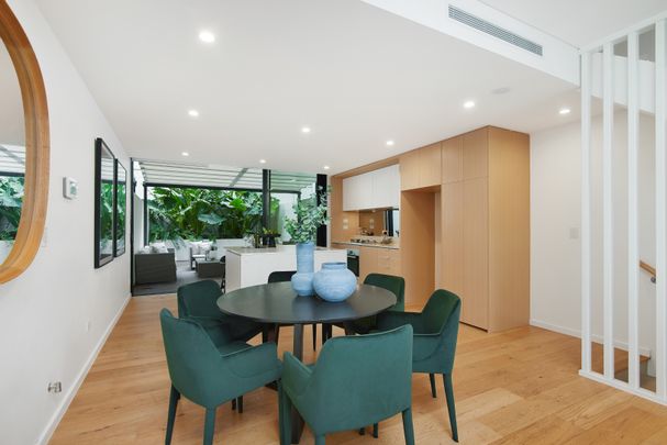 Three Bedroom Terrace with Garage Parking - Offered Unfurnished - Photo 1