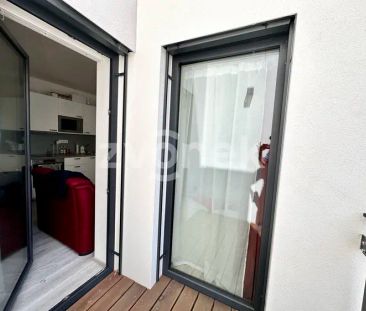 Pronájem moderní novostavby 1+kk s parkováním na Tyršově nábřeží ve... - Photo 5