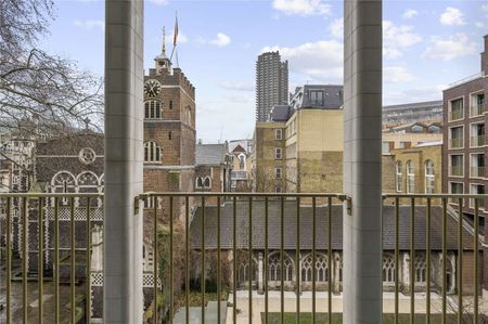 A stunning 2 bedroom apartment located on the third floor of this development in a prime position on the historic Bartholomew Close, EC1A. - Photo 4