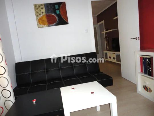 Piso en alquiler en Colon - Photo 1