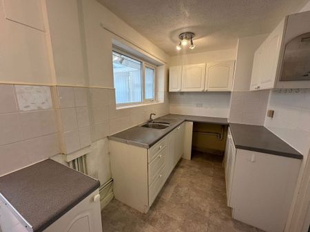 Fairlight Court, Corby, NN18 0LY - Photo 5