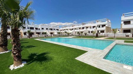 3 room luxury House for rent in Pilar de la Horadada, Spain - Photo 2