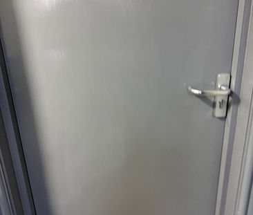 Room in a Shared House, Haverstock Road, BS4 - Photo 1