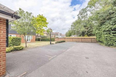 Park Street, Colnbrook, SL3 - Photo 4