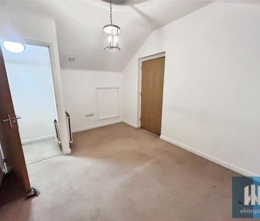 2 bedroom penthouse to rent - Photo 6