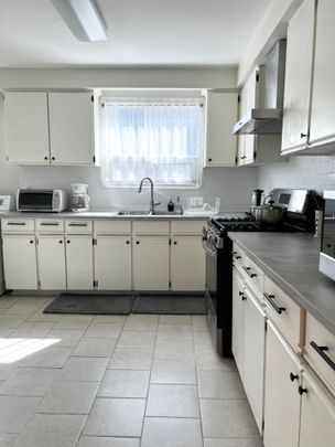 For Lease - 126 Edmonton Drive Unit# Upper, Toronto, Ontario - Photo 1