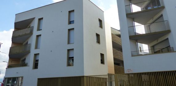 Appartement, 3 pièces – ROMANS SUR ISERE - Photo 2