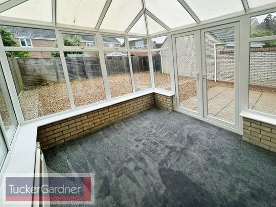 Nelson Crescent, Longstanton, Cambridge - Photo 1