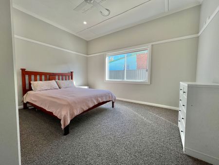 Century 21 Central West &lpar;02&rpar; 6862 1265 - Photo 3