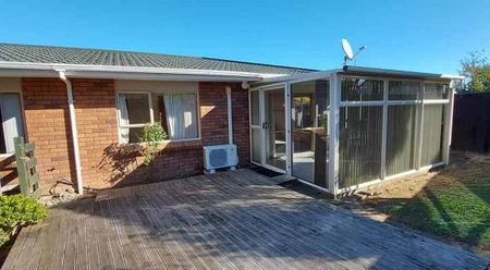 3 Bedroom Family Brick Home - Photo 5