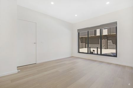 8 Bias Way, Hoppers Crossing VIC 3029 - Townhouse For Rent | Domain - Photo 4