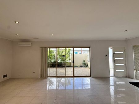 Modern and Convenient Living in Pearsall - Photo 2