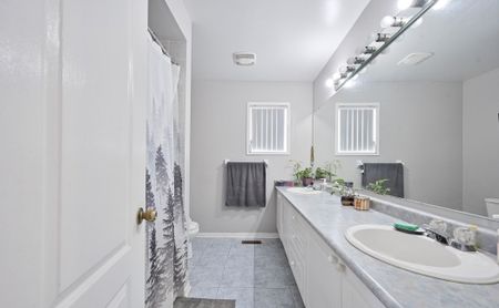 For Lease - 61 Fallstar Crescent, Brampton, Ontario - Photo 5