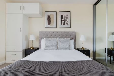 Commercial Road - Photo 2